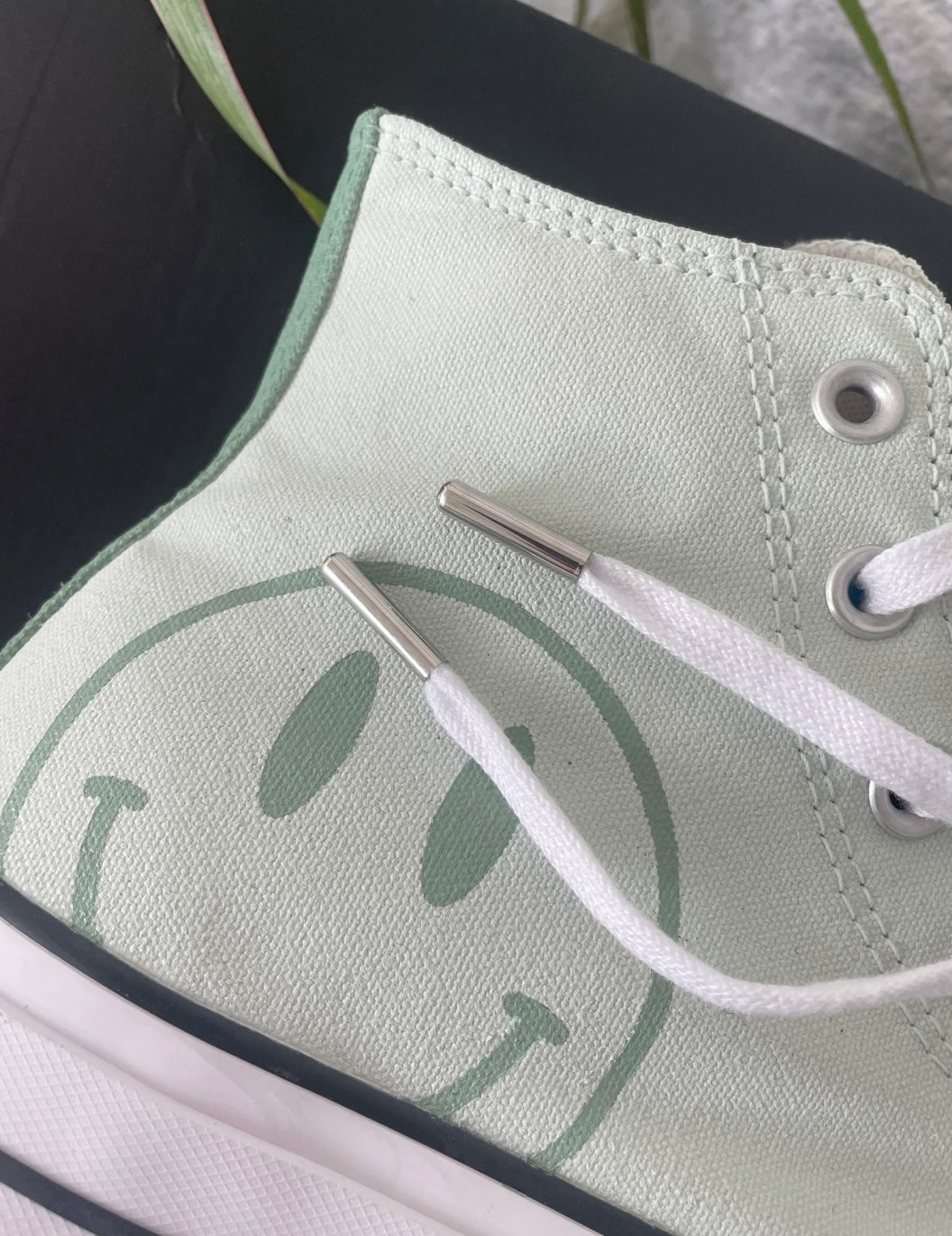 Sage Smiley - Converse High Platform