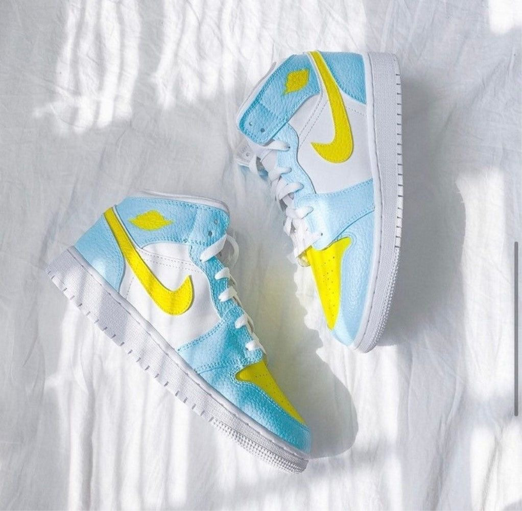 Beach - Jordan 1 Mid