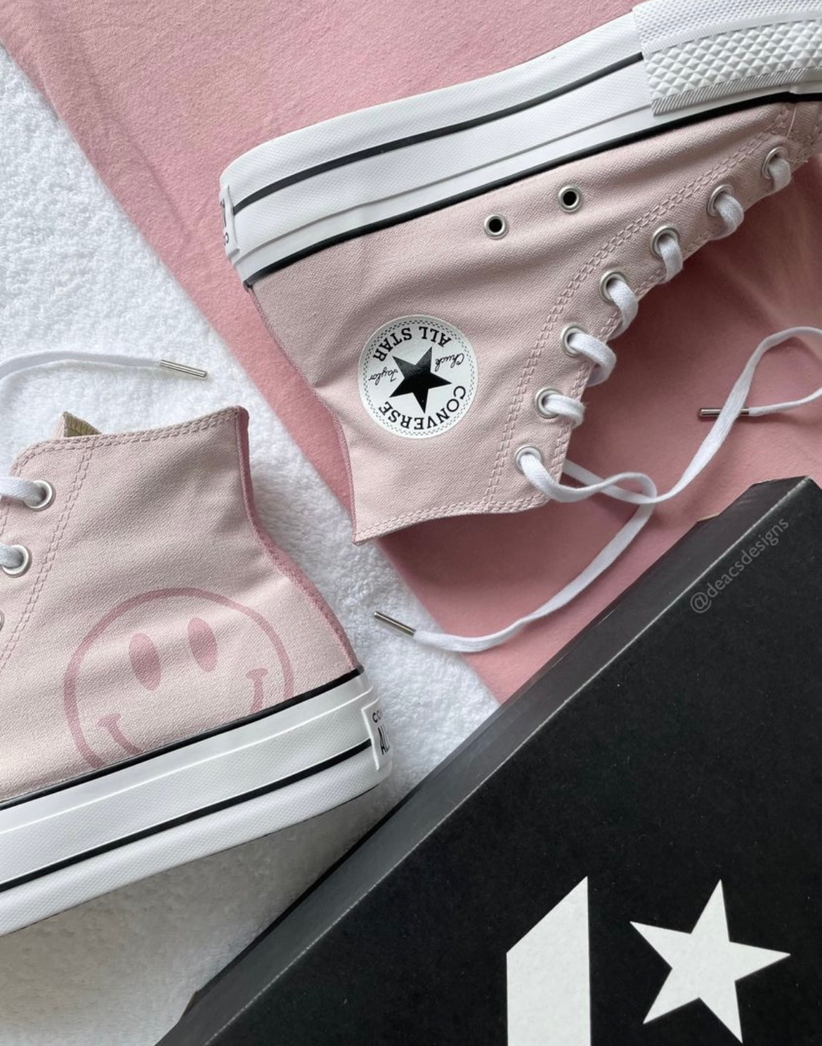Smiley - Converse Highs Platform