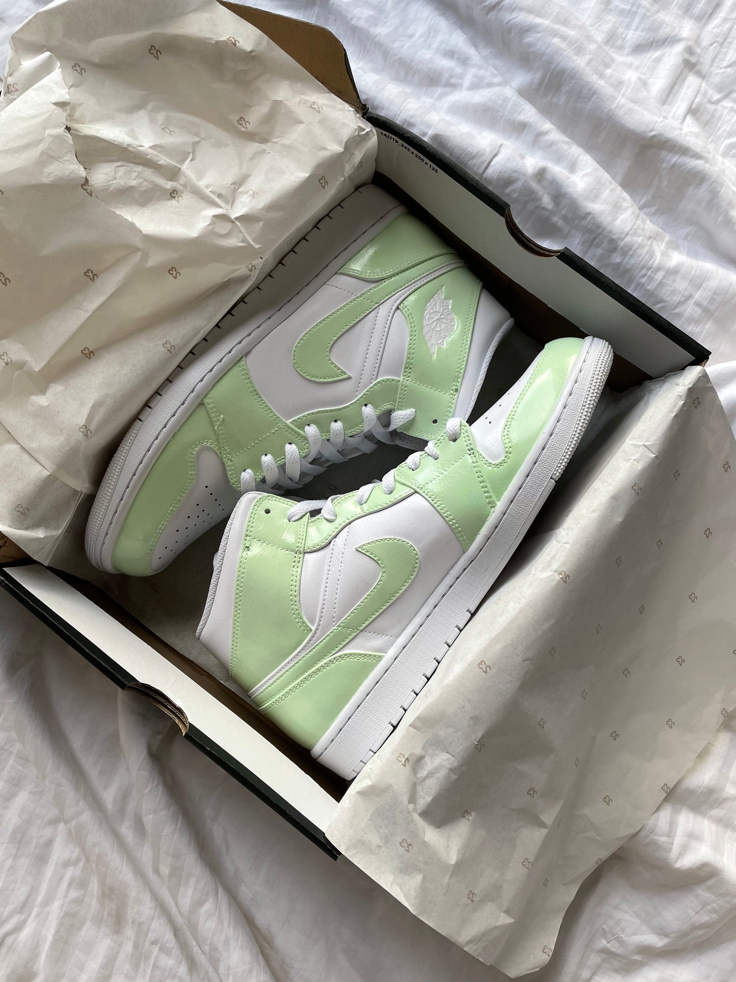 Sage - Jordan 1 Mid