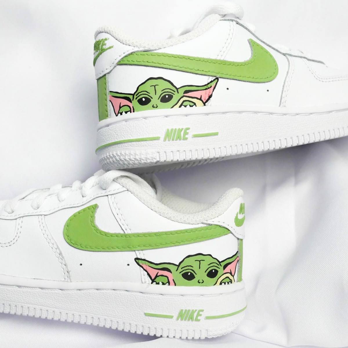 Baby Yoda - Kid's Air Force 1 Custom