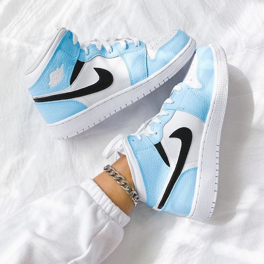 Cloud Blue - Jordan 1 Mid